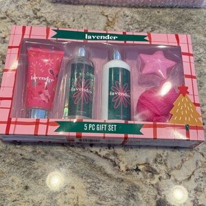5-Piece Body Wash Gift Set - Pink